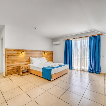 Cleopatra Ada Apartahotel 4*