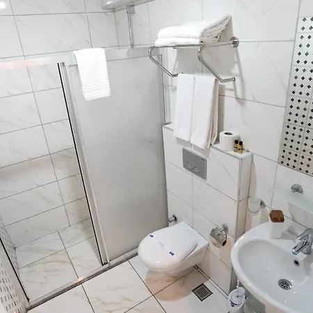 Aparthotel Cleopatra Ada