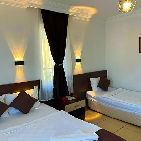 Aparthotel Cleopatra Ada 3*