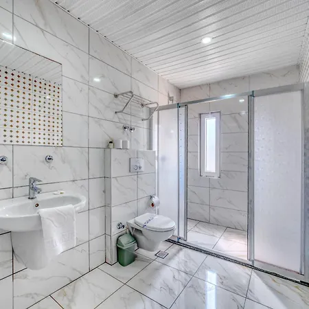 Cleopatra Ada Aparthotel